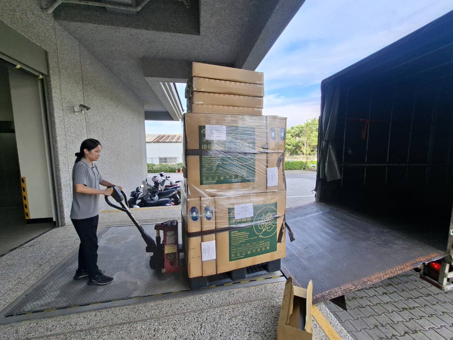 日本熊本震災 台灣慈濟啟動賑災物資空運救援